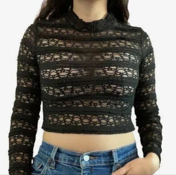 H&M Lace cropped top - Picture 2 of 4